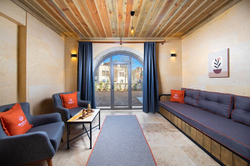 Superior Family King Suite